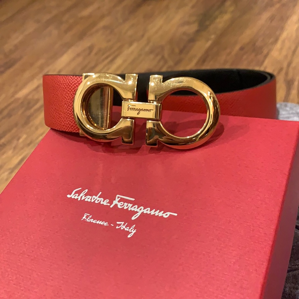 Authentic Salvatore Ferragamo Reversible Red/Black Leather Belt & Gold Buckle